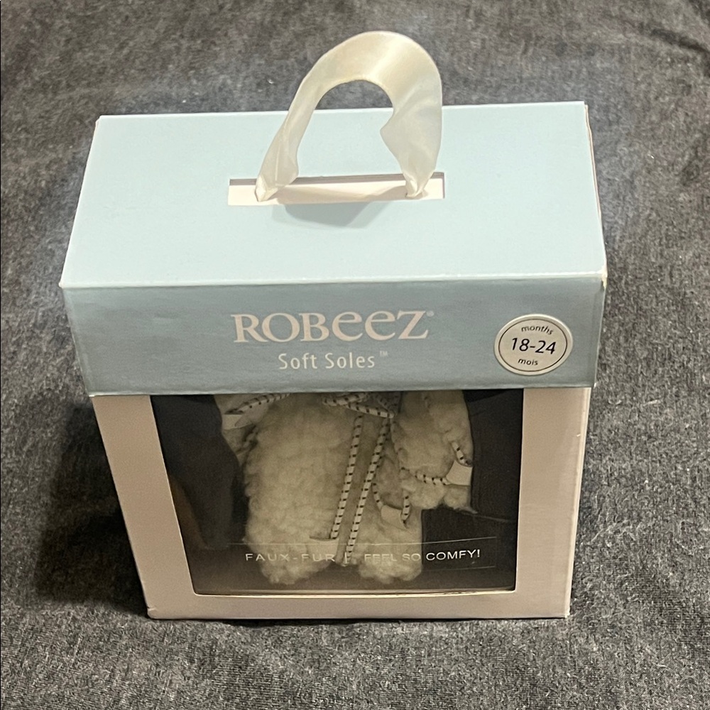 Robeez Rockies Lace-Ups Charcoal Sherpa. Leather W/ Faux Fur